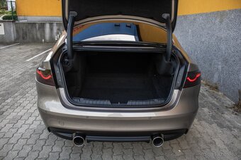 Jaguar XF 3.0D TDV6 - 18