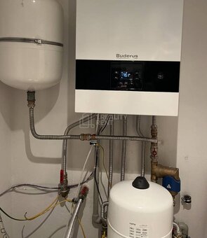 Predaj: Rodinný dom typu bungalov - zabývaná novostavba v Gb - 18