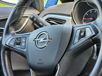 Opel Corsa (2015) automat benzín - 18