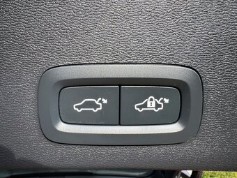 Volvo XC40 9/2025 , 3690km , B3 AUT PLUS BLACK EDITION - 18