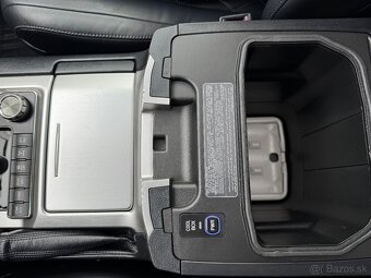 TOYOTA LAND CRUISER 200 - 18