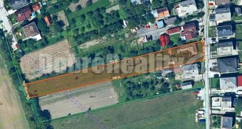 Veľký stavebný pozemok s rodinným domom v tichom prostredí . - 18