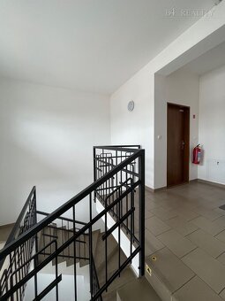 Lukratívne kancelárske priestory, 70 m2 + parkovacie státie, - 18