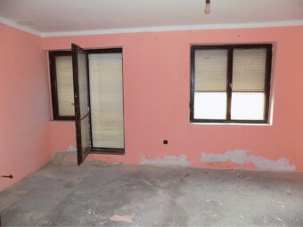 Na predaj viacgeneračný dom v Tvrdošovciach . - 18