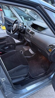 Citroën C4 Grand Picasso - 18