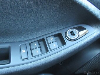 Hyundai i20 - 18
