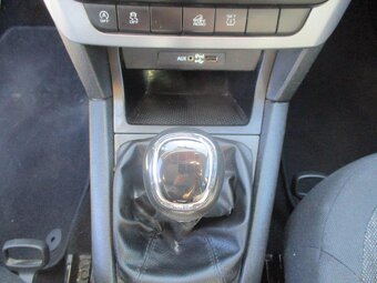 ŠKODA YETI 2,0TDI 81kw OUTDOOR 4x4 Tažné 2015 - 18