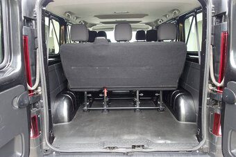 Opel Vivaro Minibus 8miestne, M6, TEMPOMAT, 5d. - 18