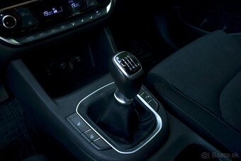HYUNDAI I30 1.5 2022 - 18