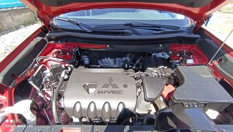 MITSUBISHI  OUTLANDER  2,0   MIVEC  2WD CVT   5M - 18