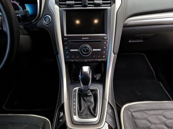Ford Mondeo hybrid VIGNALE PLNÁ VÝBAVA 71 400km - 18