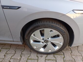 VW Golf 8 Variant Style 2.0TDI 110kW DSG - záruka Autodraft - 18