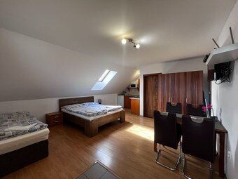 Zabehnutý apartmánový dom na predaj, obec Bobrovec - Liptovs - 18