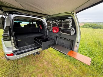 Toyota Land Cruiser - Landcruiser LC 120 - 18