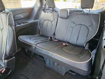 Chrysler Pacifica 3.6L V6 7 miest Radar DPH - 18