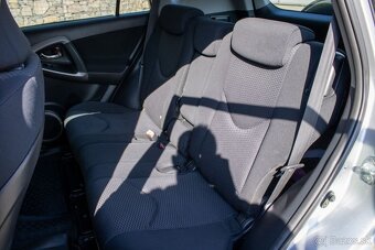 Toyota RAV4 - 18