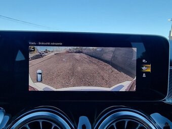 Mercedes-Benz GLB 200 A/T za 28.900 € - 18