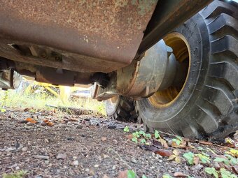 NEW HOLLAND F 106.6A 6X6 - 18