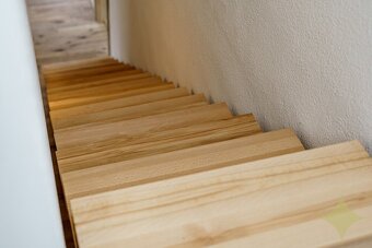 Predaj: Zrekonštruovaný Rodinný Dom 4+1 v Malebnej Obci Divi - 18