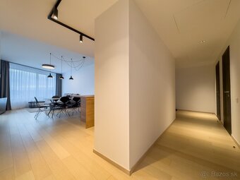 Prenájom 3 izbového bytu SKY PARK 81 m2, 2x parking - 18