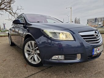 Opel Insignia ST 1.6 Turbo ECOTEC Cosmo - 18