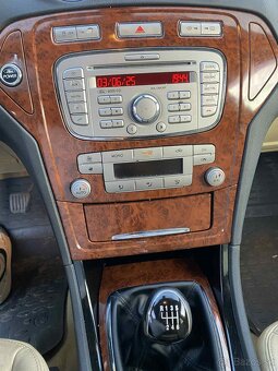 Ford Mondeo MK4 2.0TDCI 103kw GHIA - 18