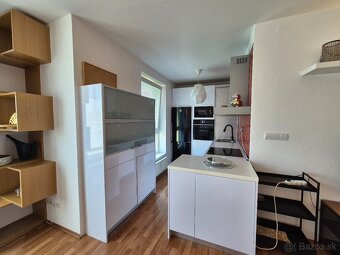 CENTRUM MESTA 3–IZB.BYT,KOMPLET ZARIADENÝ,MOYZESOVA,PEZINOK - 18