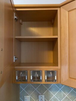 Moderná kuchynská linka so spotrebičmi - 18