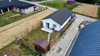 Moderná novostavba pri Piešťanoch – bývajte komfortne už zaj - 18