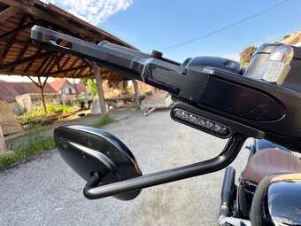 HARLEY DAVIDSON SOFTAIL CUSTOM - 18