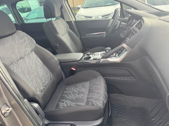 Peugeot 3008 HYbrid - 18