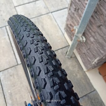 SPECIALIZED HARDROCK - 18
