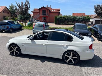BMW e90 318d - 18