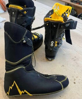 Scarpa č 44,5 + La Sportiva č 46 - 18