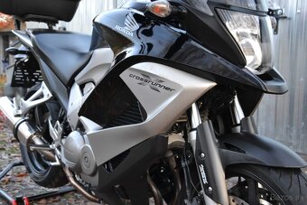 Honda VFR 800X CROSSRUNNER - 18