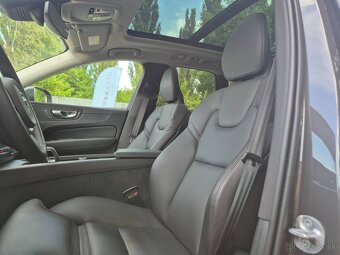 Volvo XC60 2.0 B5 mHEV Ultimate Black Edition AWD A/T - 18