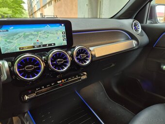 Mercedes-Benz EQB 250+ - 18