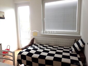 Priestranný 2-podlažný rodinný dom Borský Mikuláš - 18