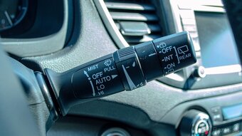 Honda CR-V 2.0 i-VTEC Executive 4WD A/T - 18