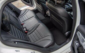 Mercedes-Benz C450 AMG - 18