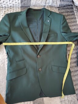 Pánsky tmavozelený oblek svadobný - 18