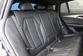BMW X4 M40i A/T - 18