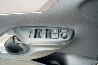 Toyota Yaris Cross Executive Hybrid, odpočet DPH, Záruka - 18