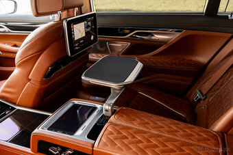 BMW 750Li xDrive M-Sport INDIVIDUAL + odpočet DPH - 18