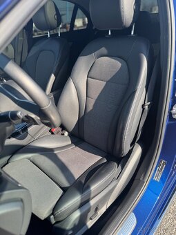 Mercedes c220d 4 matic sedan - 18