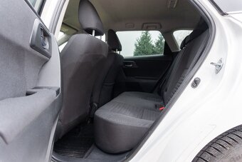 Toyota Auris Touring Sports 1.6 benzín - 18