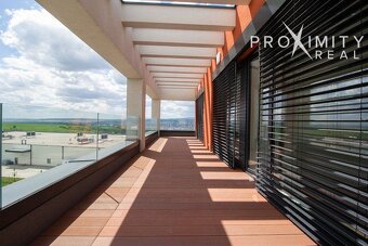Na prenájom 3 izbový byt s priestrannou 27m2 terasou - 18