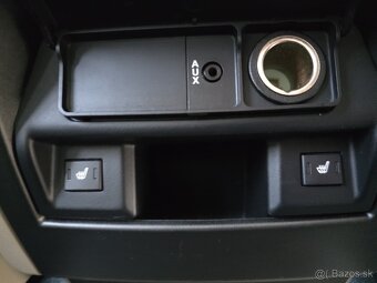 Land Rover Discovery 4 3.0 TDV6 NEPOJAZDNÝ - 18