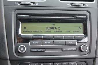 Volkswagen Golf 1,4 TSi Highline 90KW M6 - 18