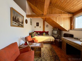 MAĎARSKO - GONC 6 IZBOVÝ POSCHODOVÝ RD S TERASOU, PIVNICOU,  - 18